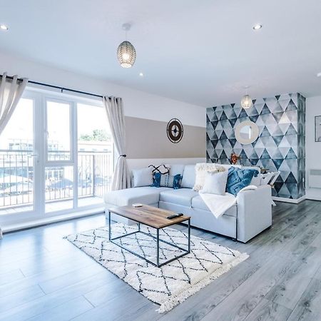 Stunning 2 Bed Apt By Greenstay Serviced Accommodation - Located In Formby Village - Perfect For Short & Long Stays - Couples, Friends & Families & Business Travellers All Welcome - Dog Friendly - 7 Zewnętrze zdjęcie