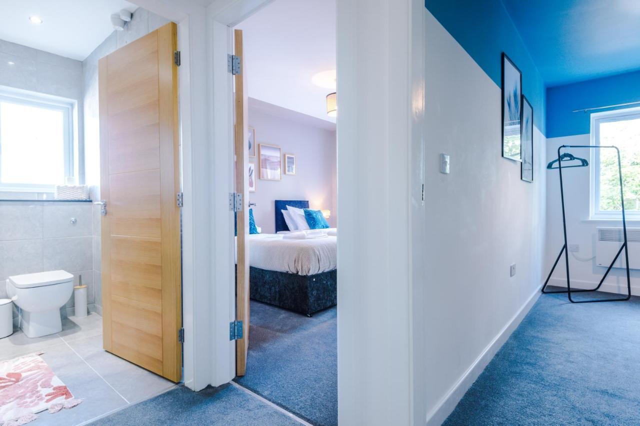 Stunning 2 Bed Apt By Greenstay Serviced Accommodation - Located In Formby Village - Perfect For Short & Long Stays - Couples, Friends & Families & Business Travellers All Welcome - Dog Friendly - 7 Zewnętrze zdjęcie