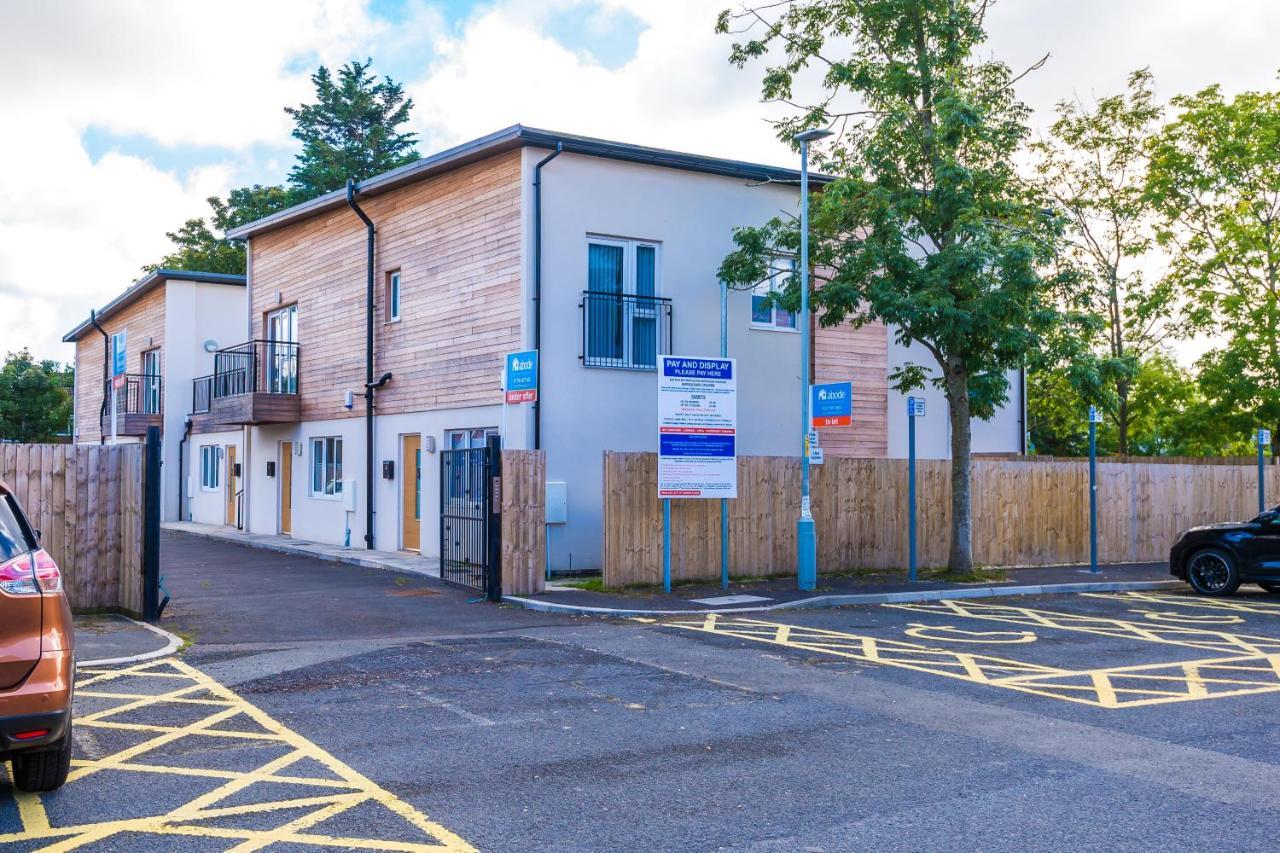 Stunning 2 Bed Apt By Greenstay Serviced Accommodation - Located In Formby Village - Perfect For Short & Long Stays - Couples, Friends & Families & Business Travellers All Welcome - Dog Friendly - 7 Zewnętrze zdjęcie